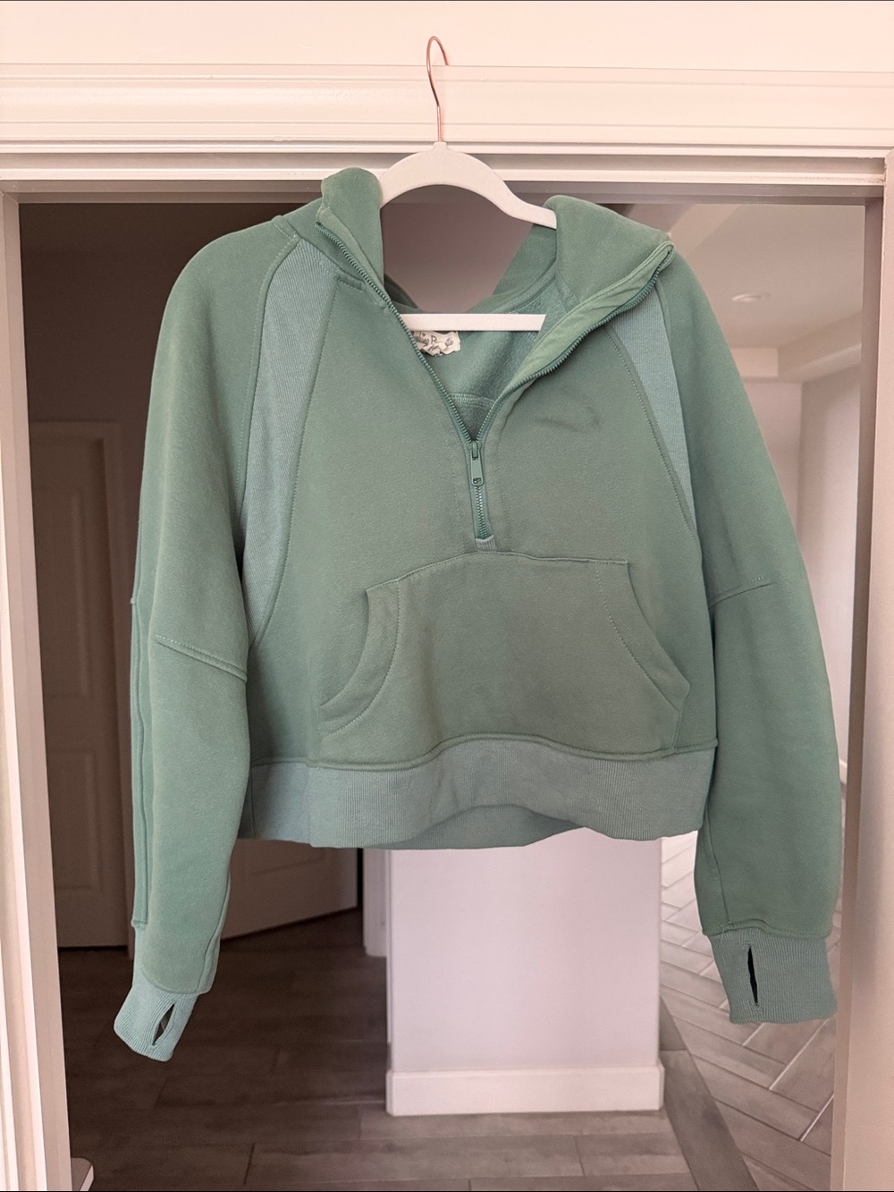 Cropped Mint Green Half-Zip Hoodie with Kangaroo Pocket - Picture 1 of 3